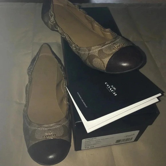 Coach Camilla Khaki/chestnut color flats - Picture 1 of 4